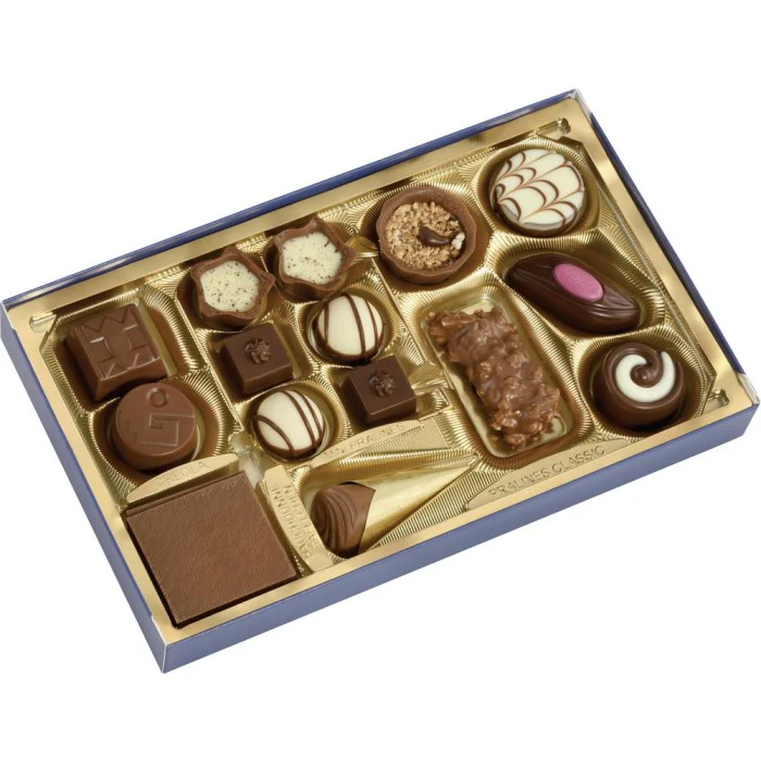Lindt Spezialitäten Pralinenmischung 125g / 4.4oz - Image 2
